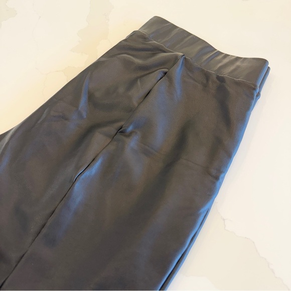 LOFT Women's Vegan Leather Leggings Black Size L Elastic Waist Casual Date Night - Picture 4 of 11